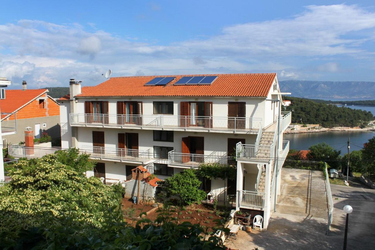 Apartments With A Parking Space Jelsa, Hvar - 8765 Jelsa  Exteriér fotografie