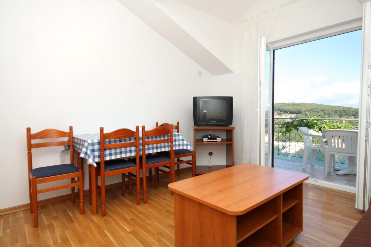 Apartments With A Parking Space Jelsa, Hvar - 8765 Jelsa  Exteriér fotografie