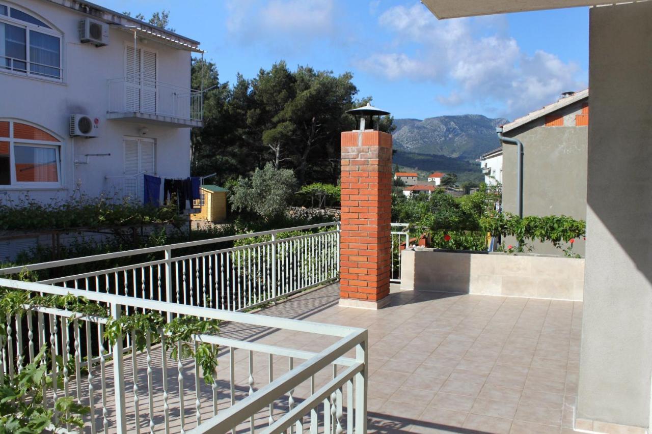 Apartments With A Parking Space Jelsa, Hvar - 8765 Jelsa  Exteriér fotografie