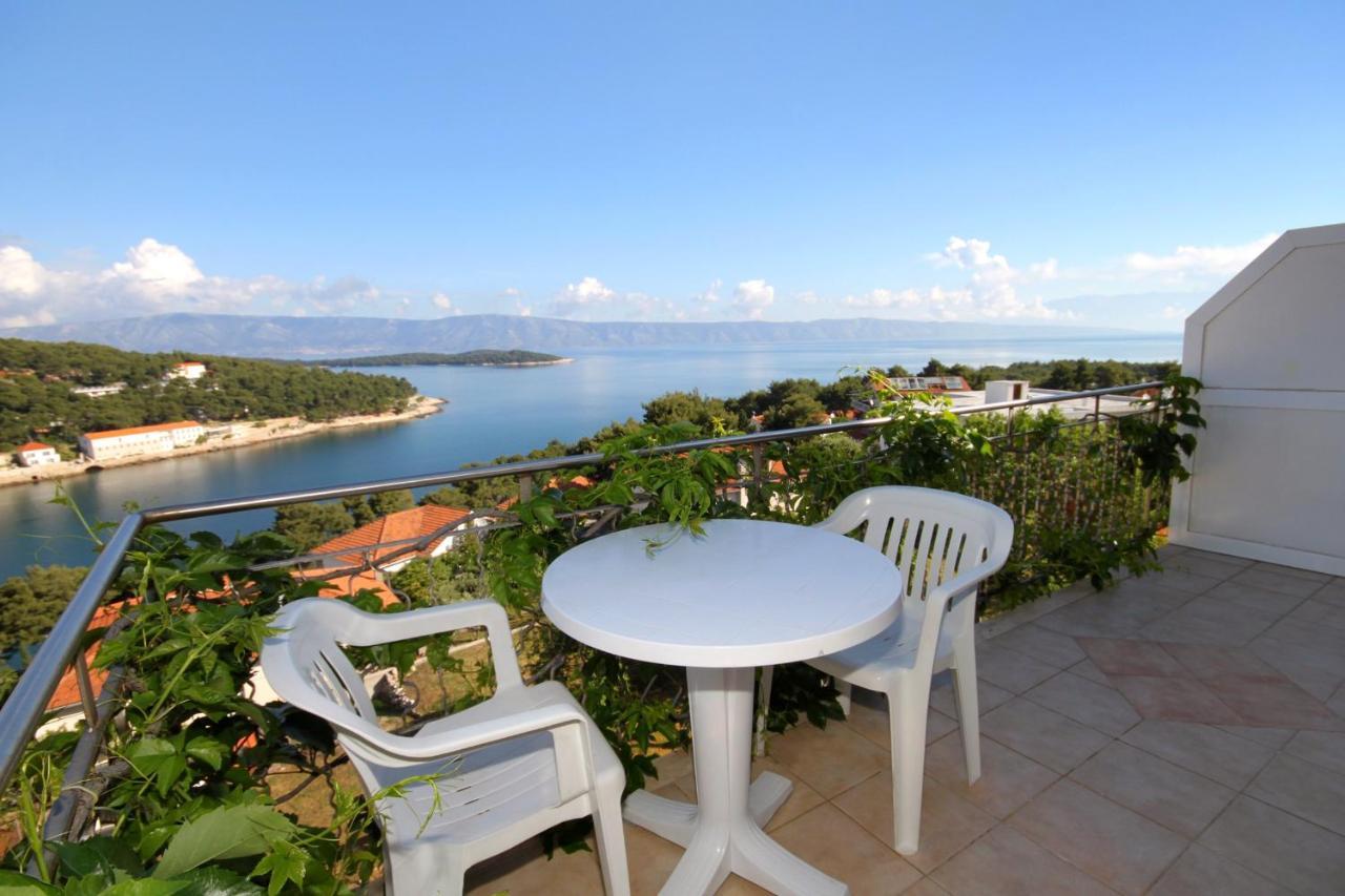 Apartments With A Parking Space Jelsa, Hvar - 8765 Jelsa  Exteriér fotografie