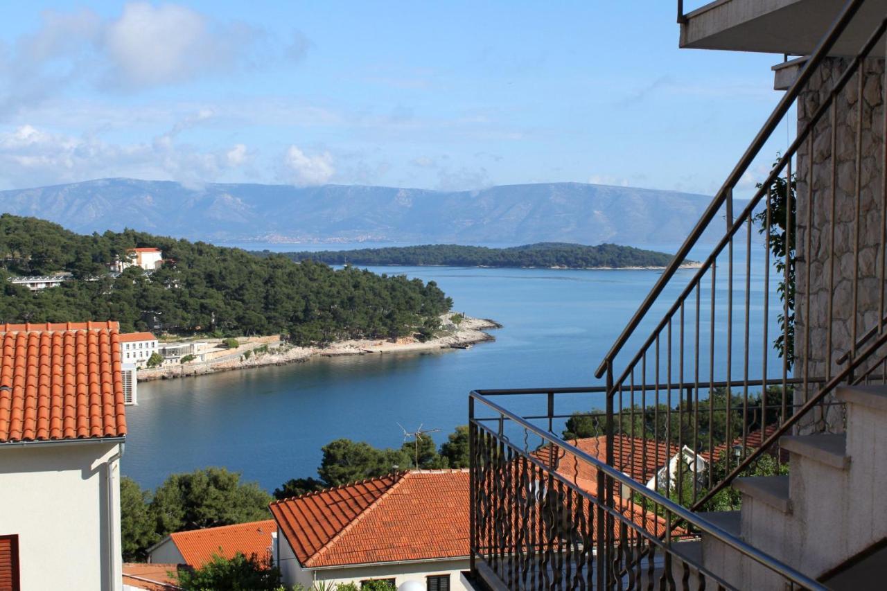 Apartments With A Parking Space Jelsa, Hvar - 8765 Jelsa  Exteriér fotografie